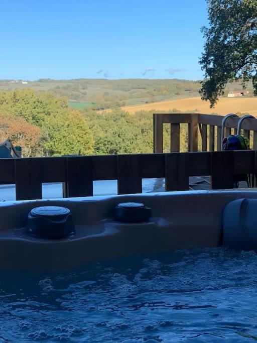 Gite A La Ferme Avec Jacuzzi Et Piscine Chauffee Saint-Felix-de-Tournegat Zewnętrze zdjęcie